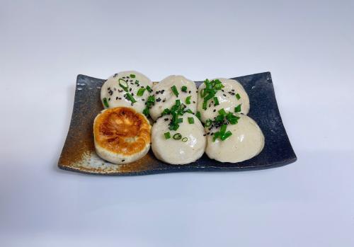 自動焼き小籠包焼き器自動餃子焼き器自動生煎包焼き器自動餃子焼器自動焼き小籠包焼器自動生煎包焼器 単相200V　STDM-T-E1 W400*D650*H450mm【新品・送料無料・代引不可】冷凍 小籠包 冷凍 餃子 調理