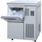 【業務用 製氷機】 パナソニック W600 フレークアイス140kgタイプ　貯氷量28Kg 単相100V　SIM-F140B 【代引不可/送料無料】